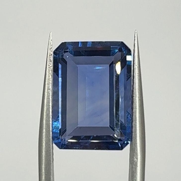Color-Change Fluorite 9.87 ct ICA GemLab certified — Mint (M) Gemstones