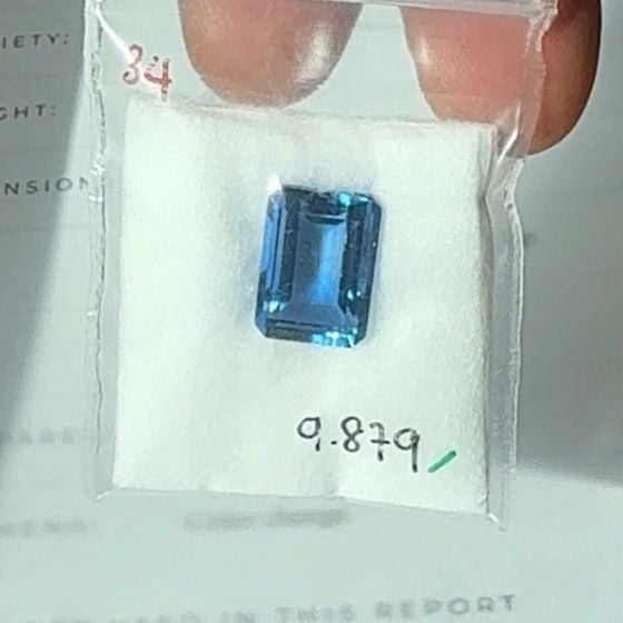 Color-Change Fluorite 9.87 ct ICA GemLab certified — Mint (M) Gemstones