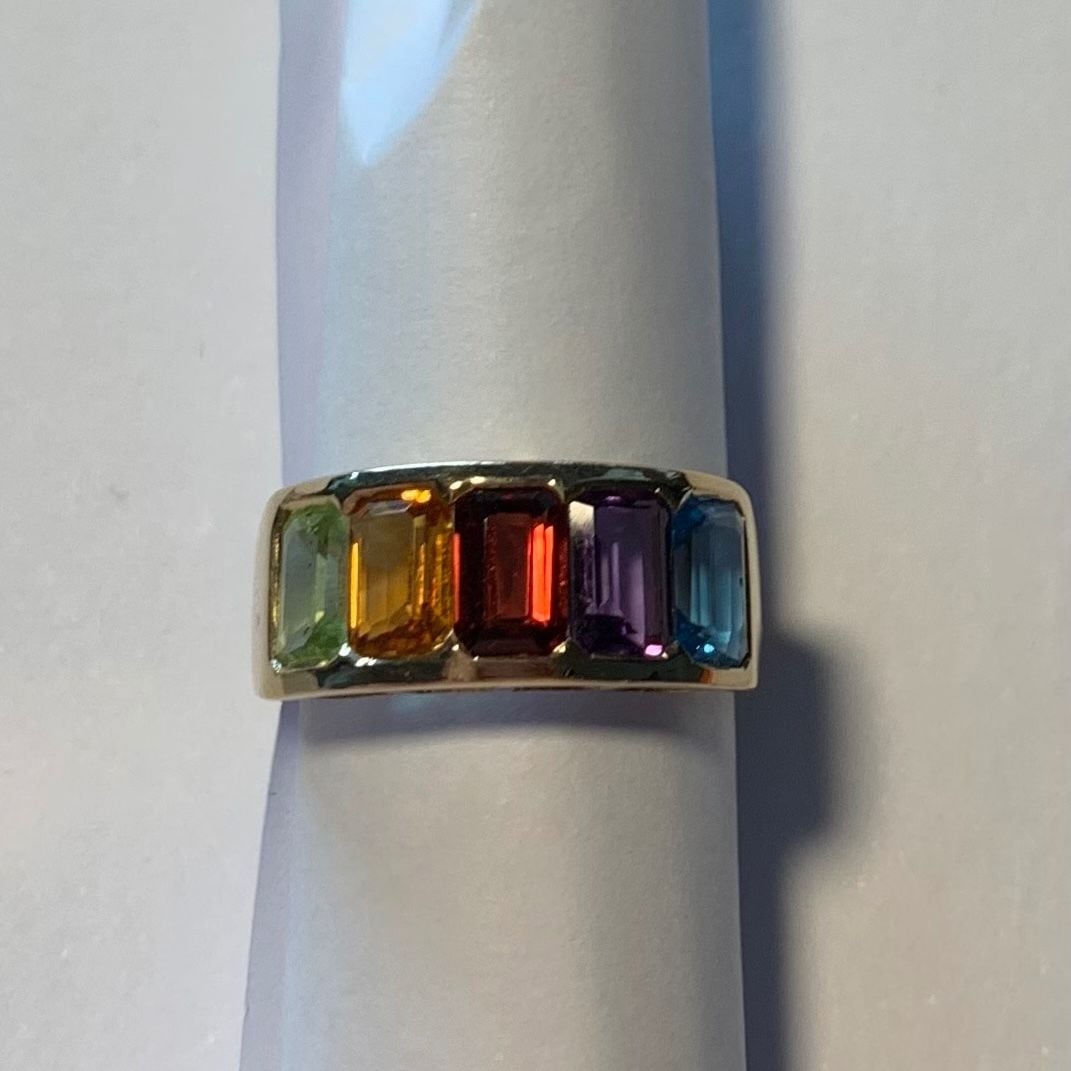 Ring and Pendant with Five Colored Gemstones — Good (VG) Rings