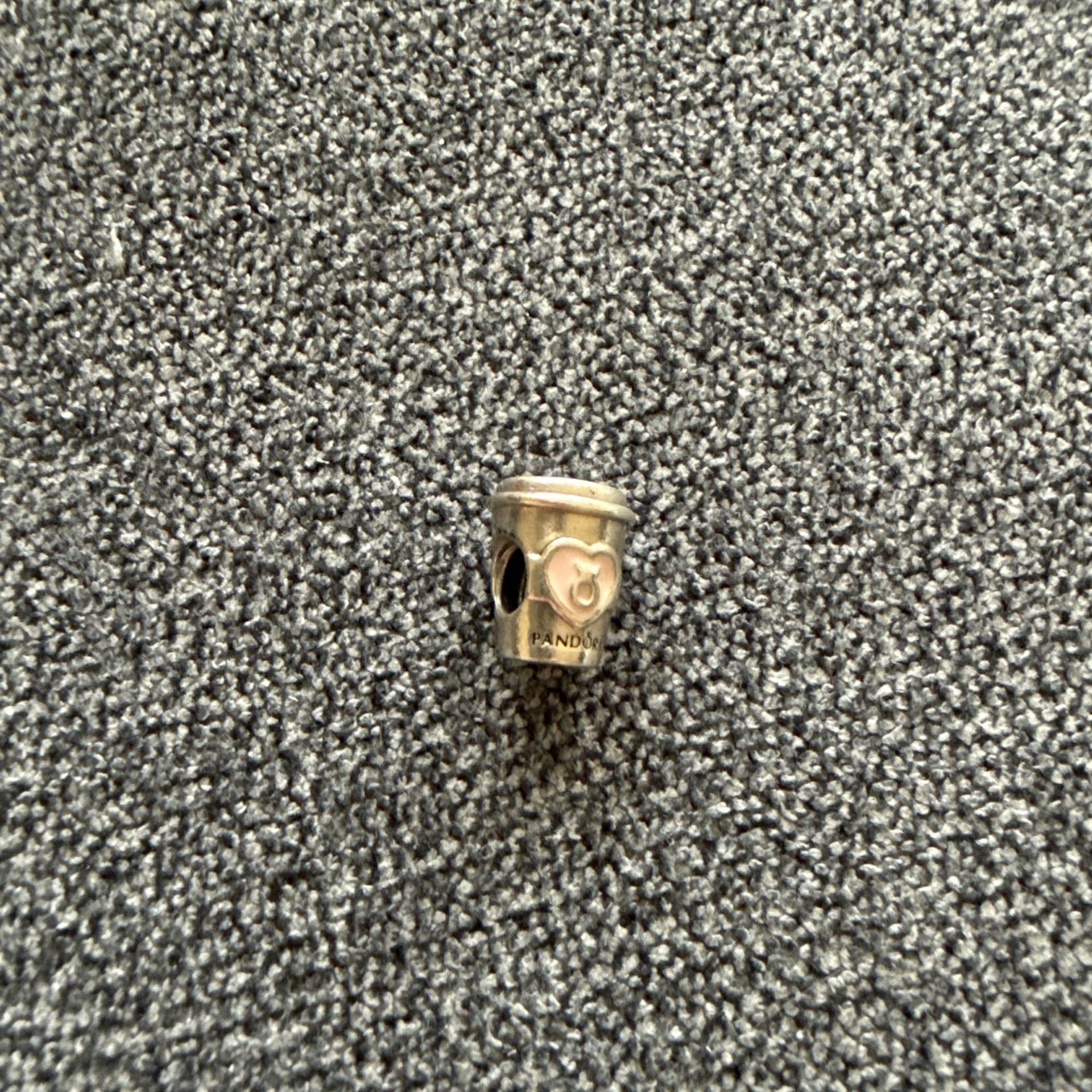Drink To Go Charm — Excellent (M-) Necklaces & pendants
