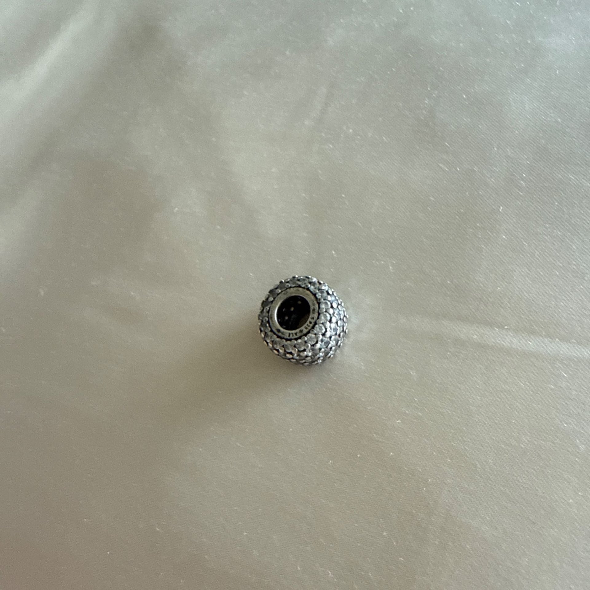 Sparkling Pavé Triple-row Charm — Excellent (M-) Necklaces & pendants