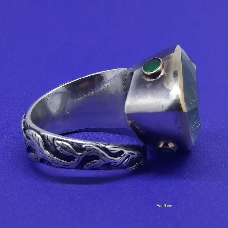 Edler Ring mit bezauberndem Aquamarin Edelstein Gold Silber — rings