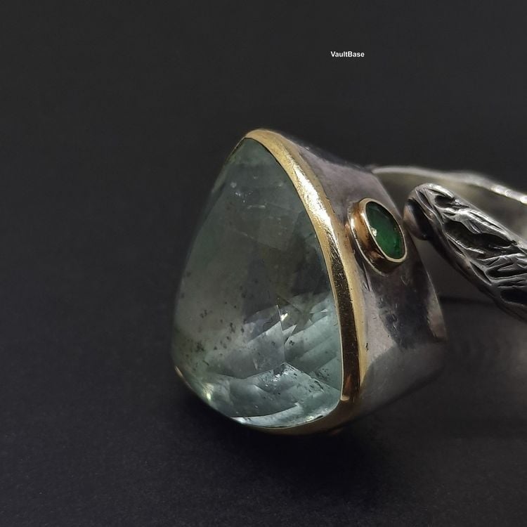 Edler Ring mit bezauberndem Aquamarin Edelstein Gold Silber — rings