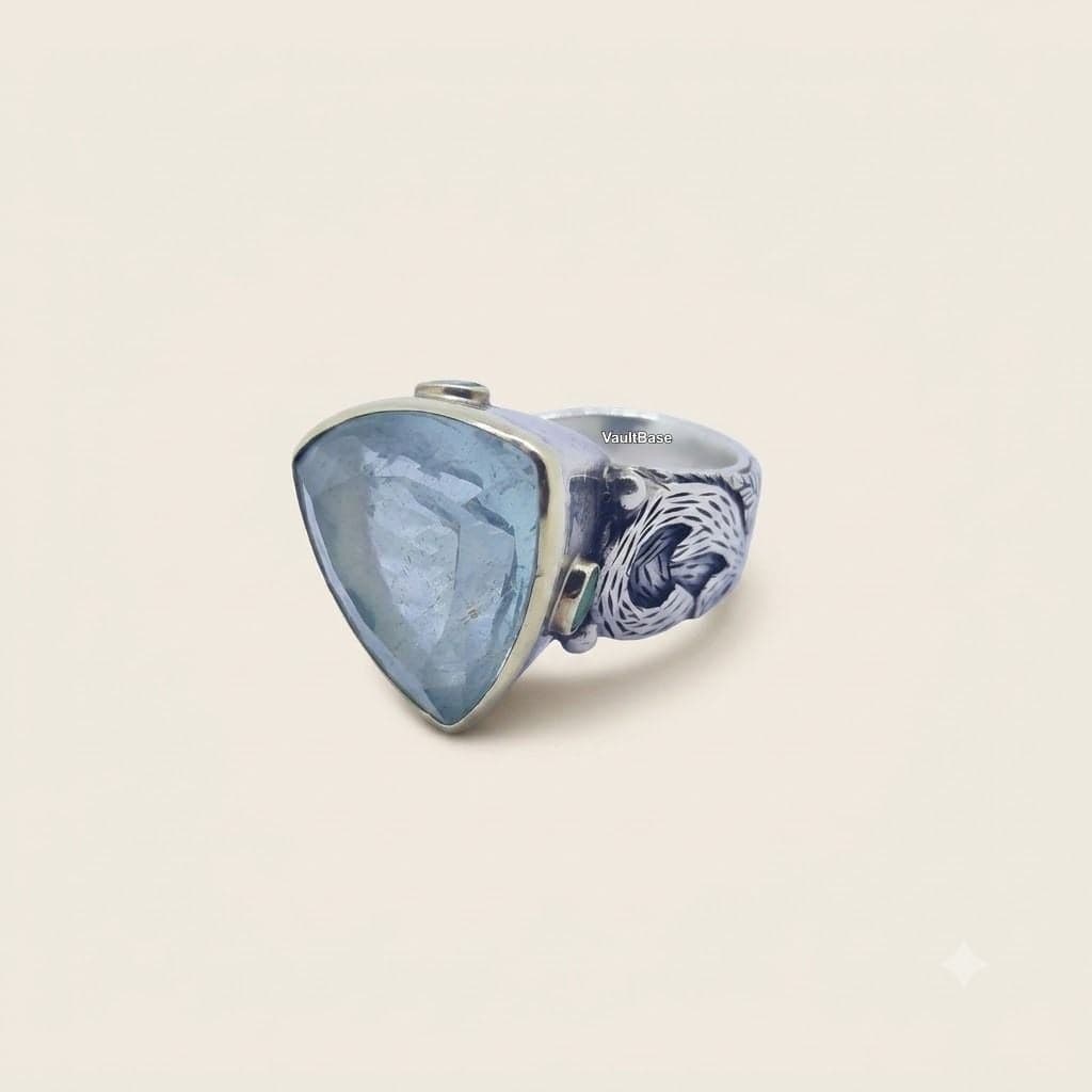 Edler Ring mit bezauberndem Aquamarin Edelstein Gold Silber — Foto 1 von 9