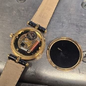 Gucci Moonphase / Full Calendar Swiss Made – Original — Damaged (B) Watches