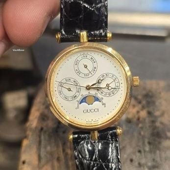 Gucci Moonphase / Vollkalender Swiss Made – Original — watches