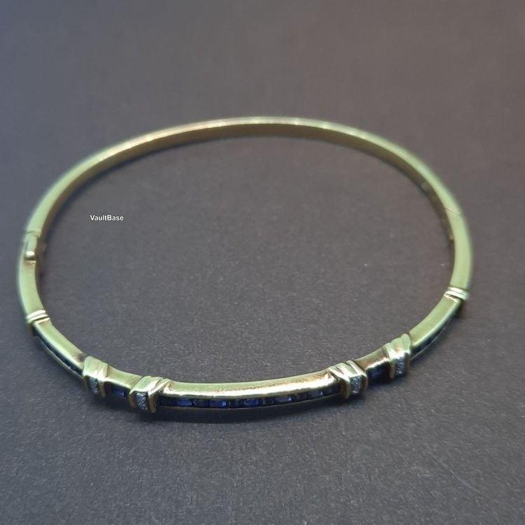 Goldarmband mit erstklassigen Edelsteinen — bracelets