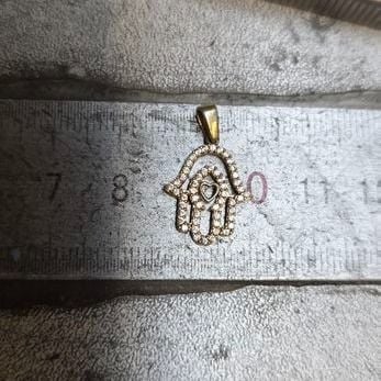 Hamsa Fatimas Hand Anhänger mit Zirkonen Gold 585 — necklaces