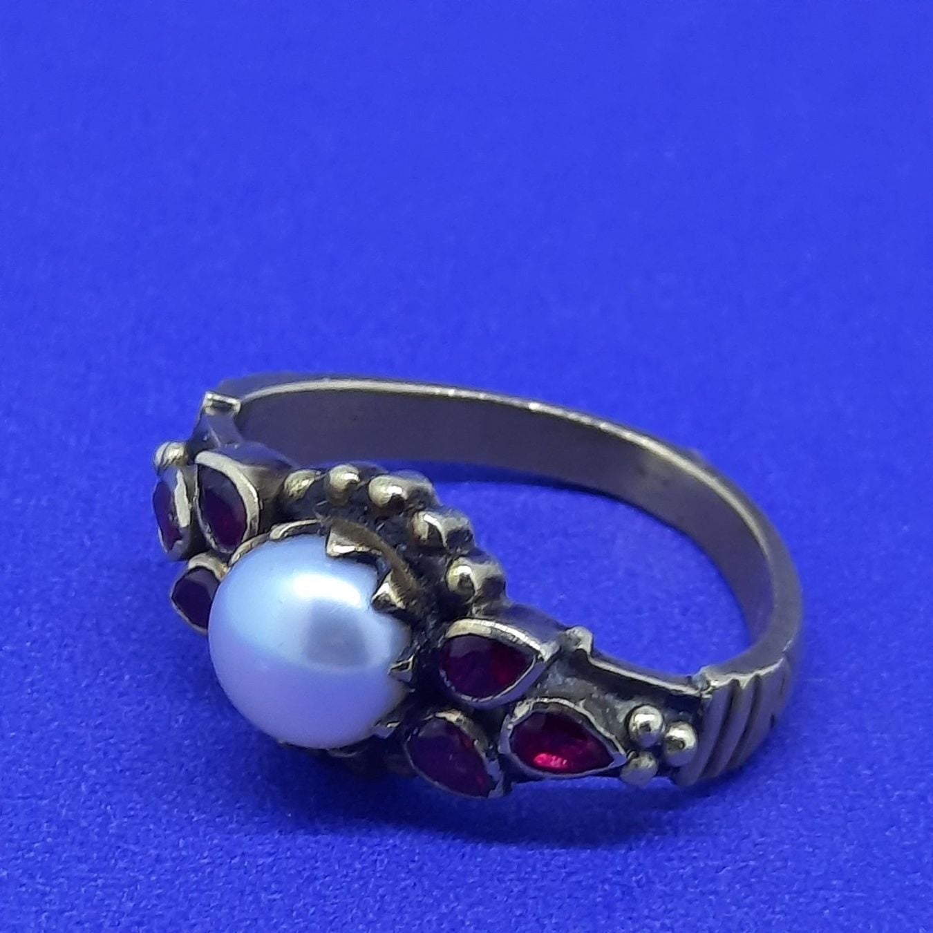 Gold Ring with Beautiful Pearl and 6 Ruby Gemstones — Good (VG) Rings