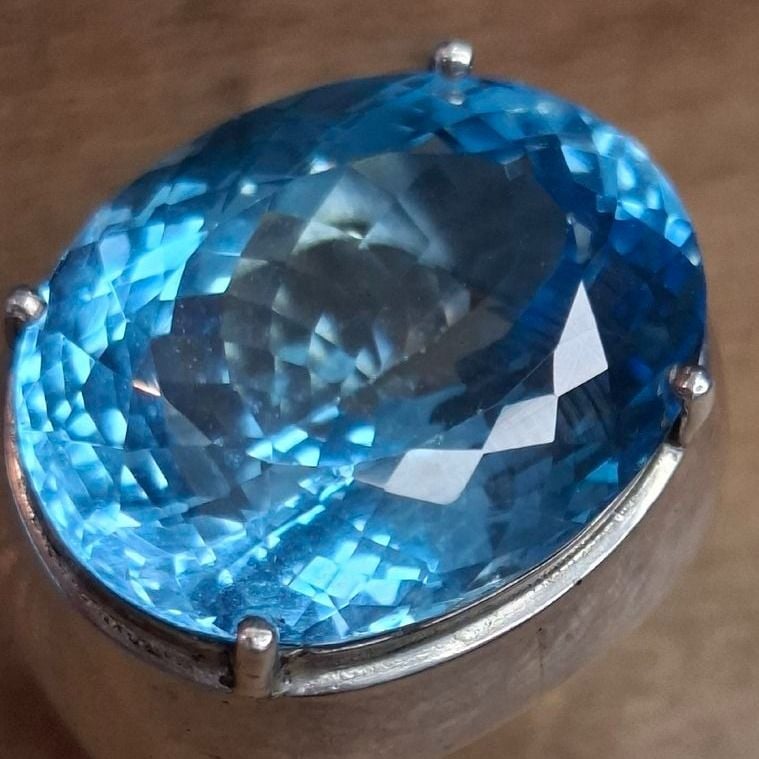 34.66 ct. Swiss Blue Topas Ring – Silber 925 — rings