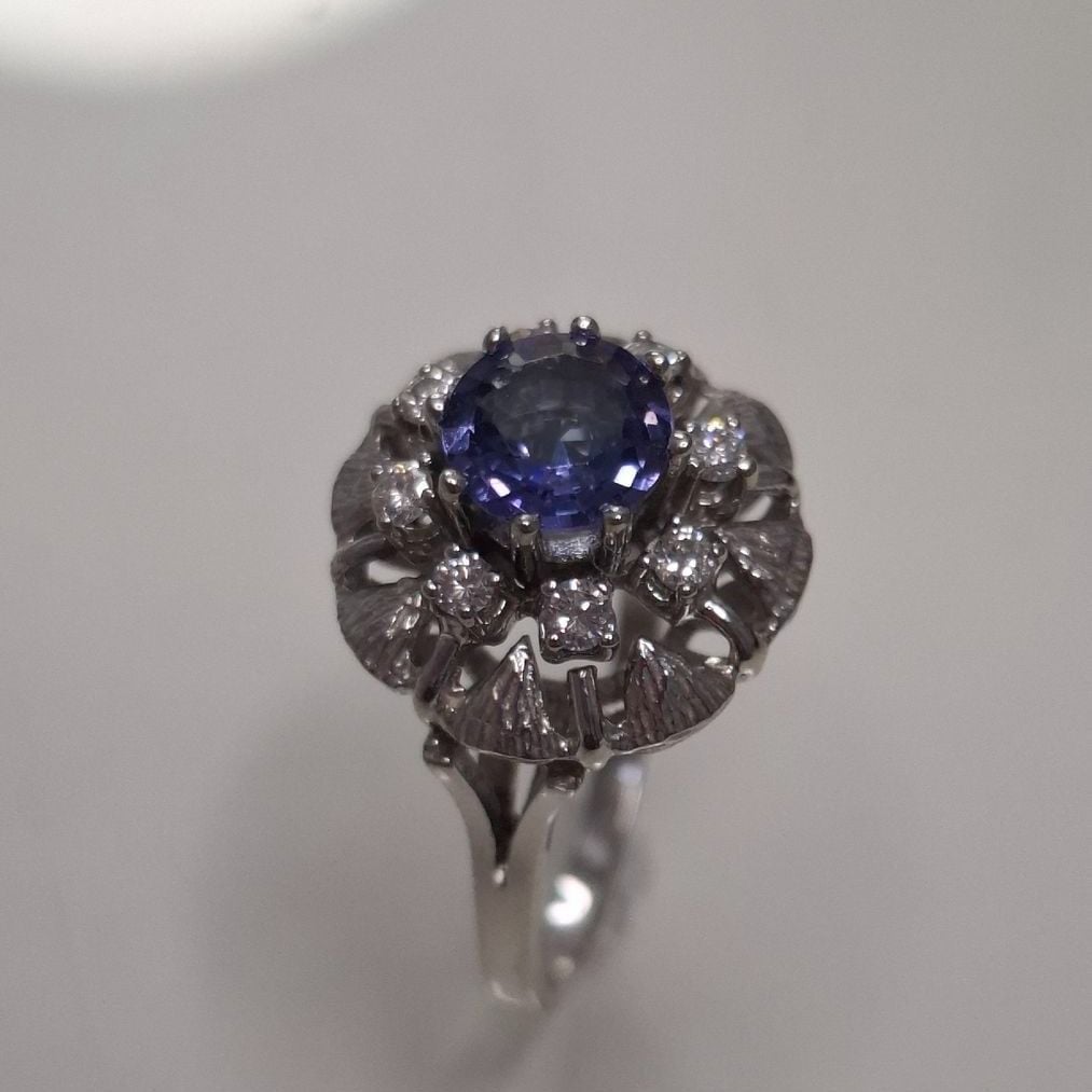 Wunderschöner Tansanit-Brillant Ring, 750er Weissgold, Gr.52 — Very Good / Fine (VG+) Ringe