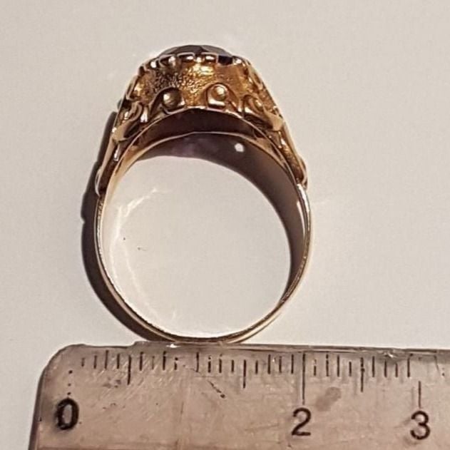 Glamouröser Amethystring in 750 Gold — Exzellenter Zustand (M-) Ringe