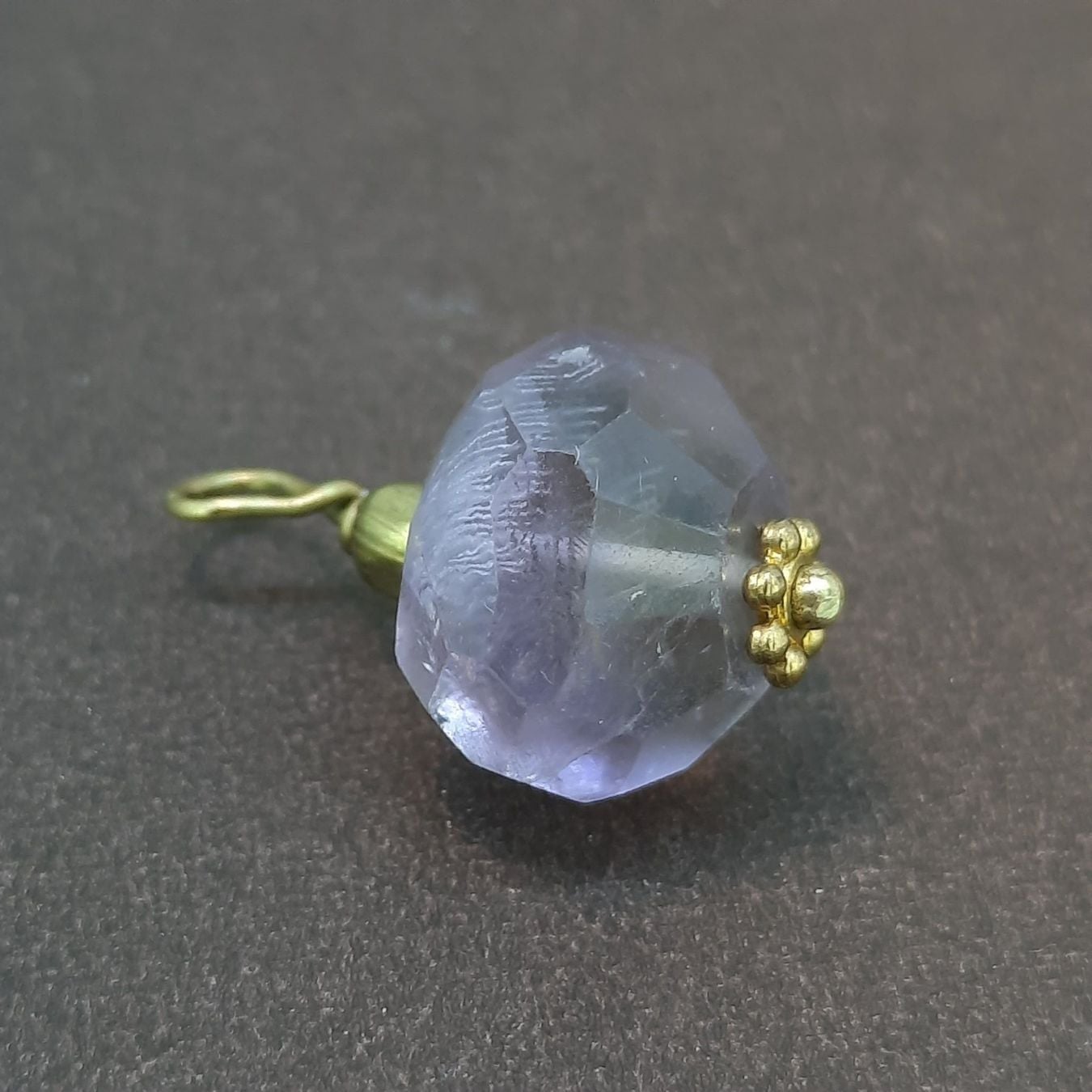 First-Class Pendant with Amethyst Gemstone — Good (VG) Necklaces & pendants