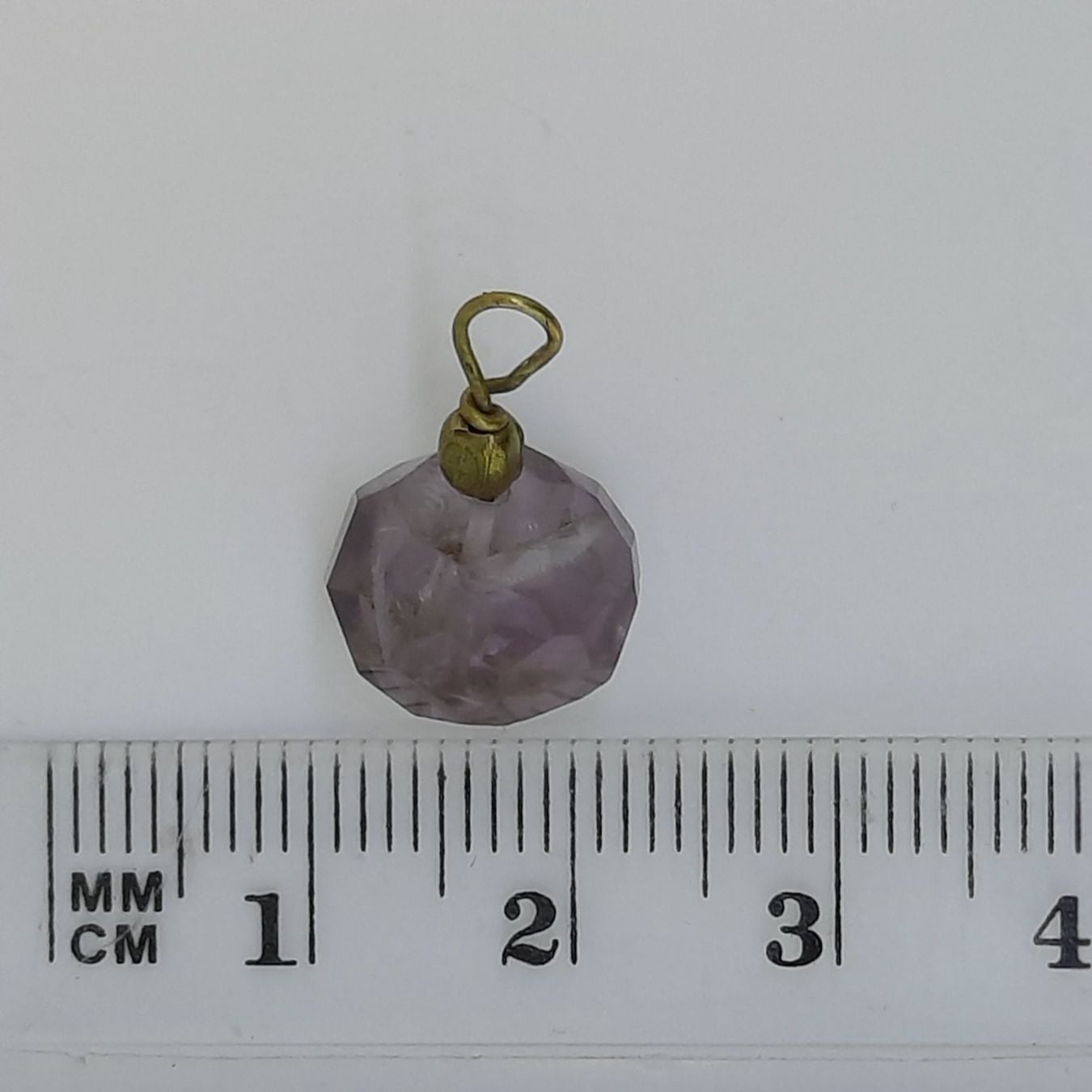 First-Class Pendant with Amethyst Gemstone — Good (VG) Necklaces & pendants