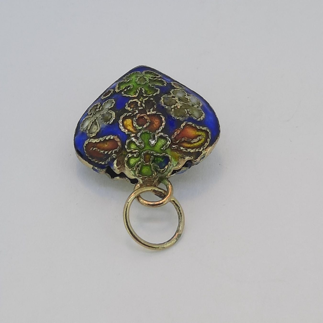 Colgante de corazón de filigrana — Buen estado (VG) Collares y colgantes
