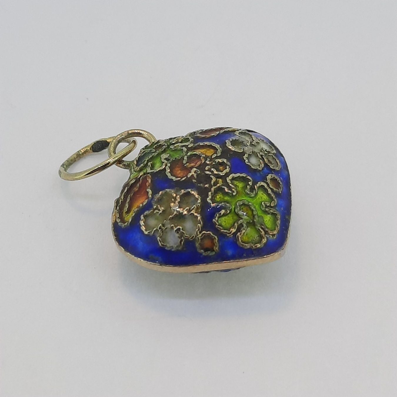 Colgante de corazón de filigrana — Buen estado (VG) Collares y colgantes