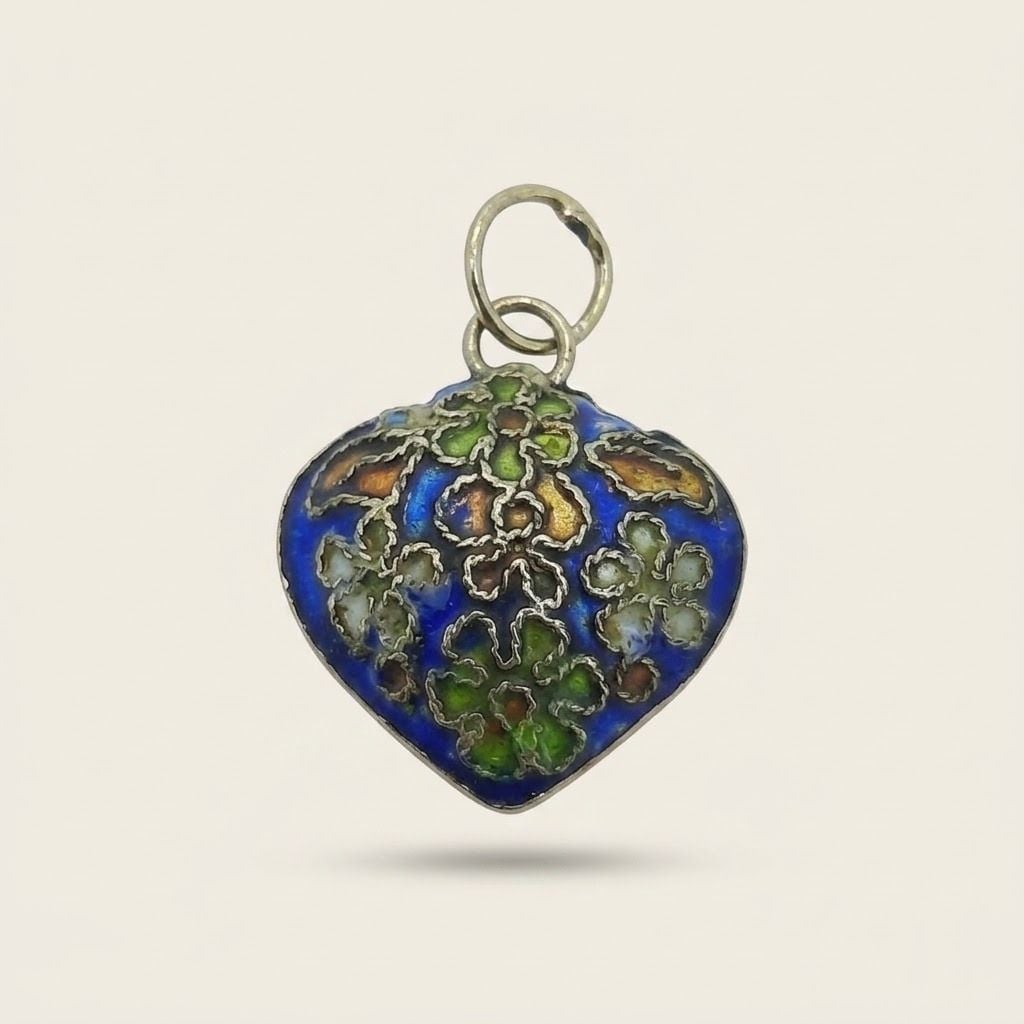 Colgante de corazón de filigrana — Buen estado (VG) Collares y colgantes