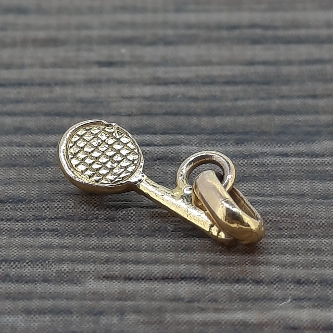 Beautiful Tennis Racket Pendant — Good (VG) Necklaces & pendants
