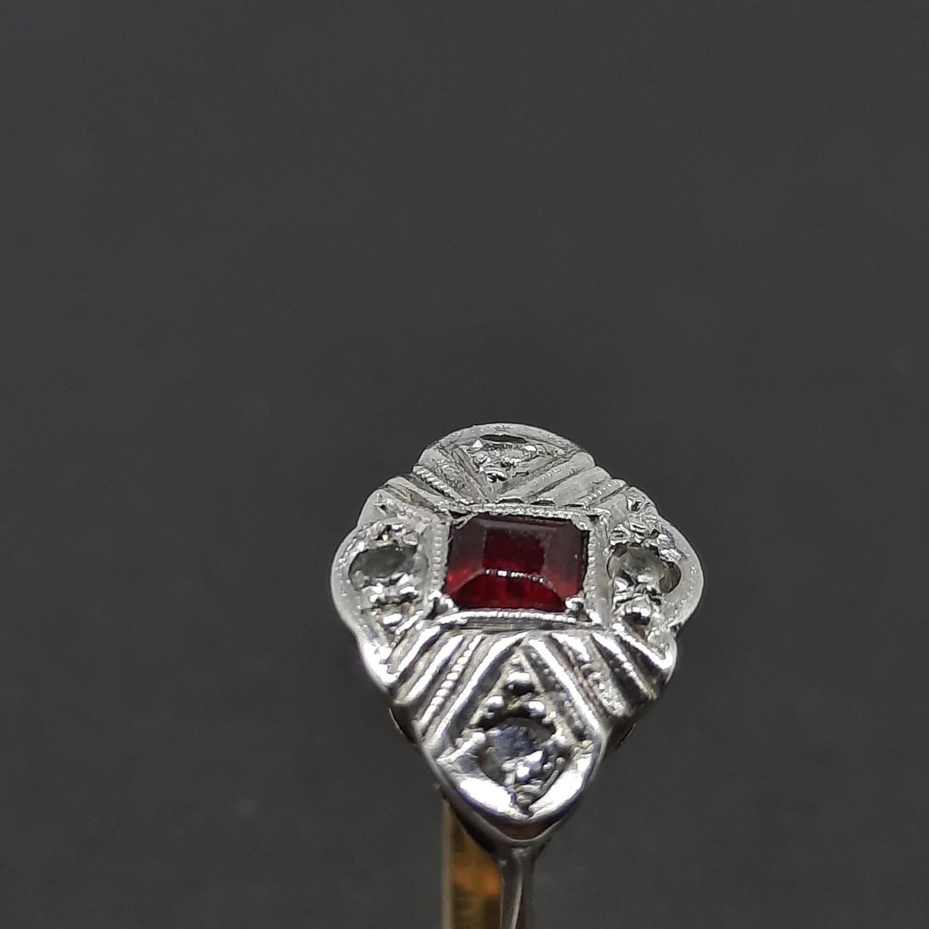 Gold Ring with Fine Ruby Gemstone — Good (VG) Rings