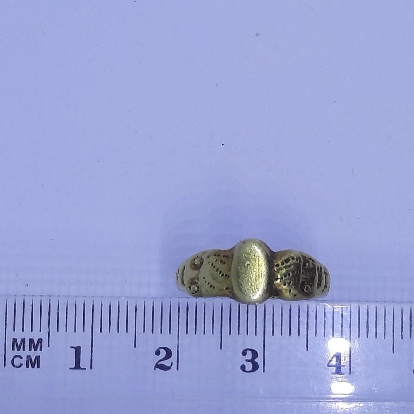 Simple Ring in 14 Carat Yellow Gold — Good (VG) Rings