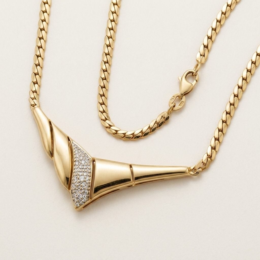 Beautiful Necklace in 750 Yellow Gold with 3 Diamonds — Excellent (M-) Necklaces & pendants