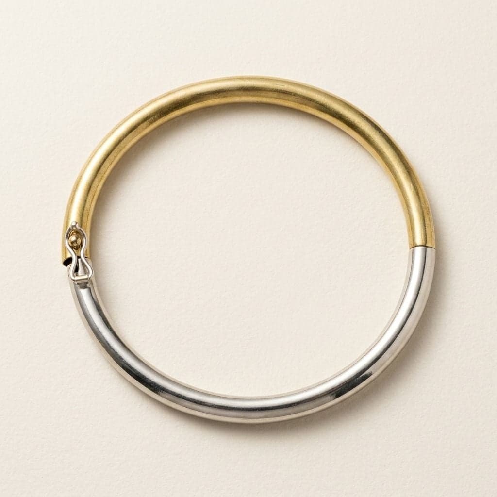 Beautiful Bangle in 750 White and Yellow Gold — photo 1 of 9