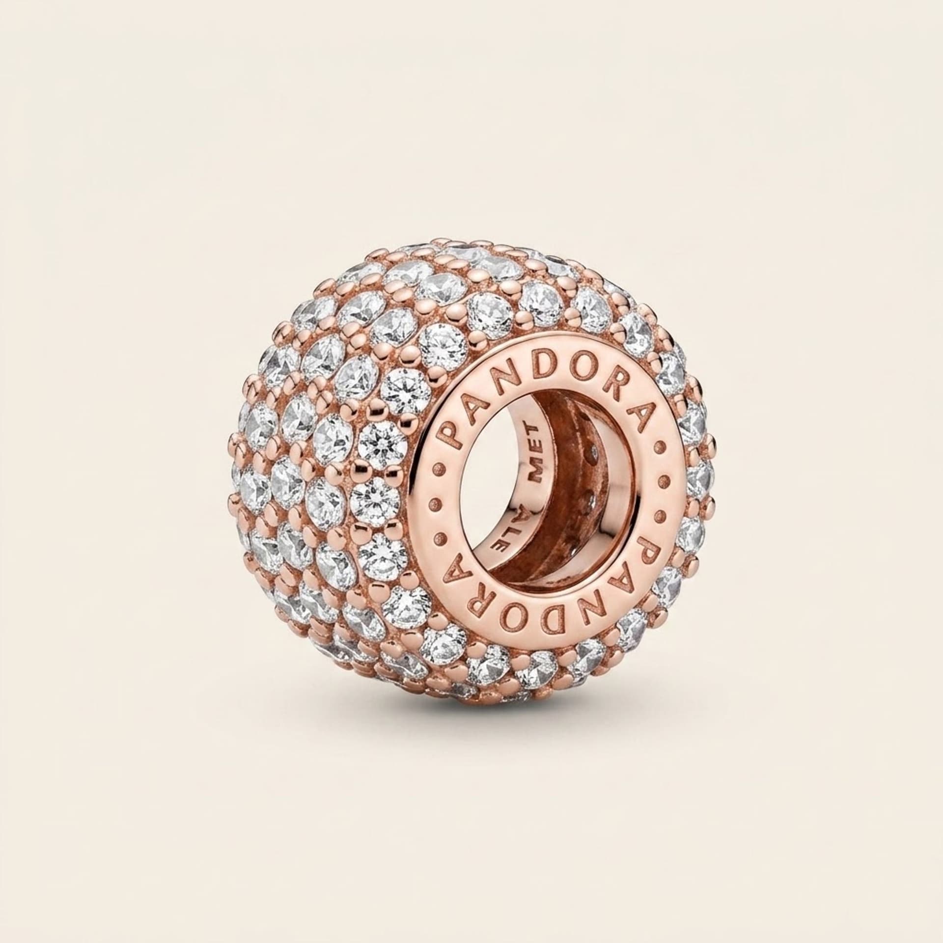 Charm Pavé Scintillante a Tre File — foto 1 di 4