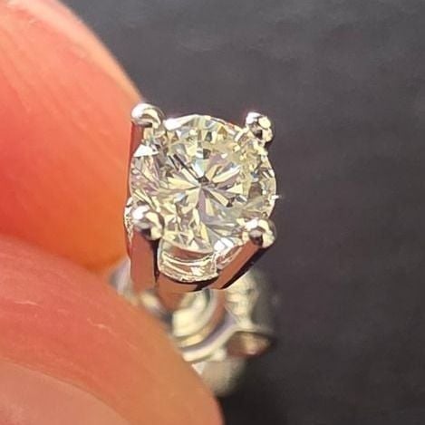 Diamond Earrings White Gold — Excellent (M-) Earrings