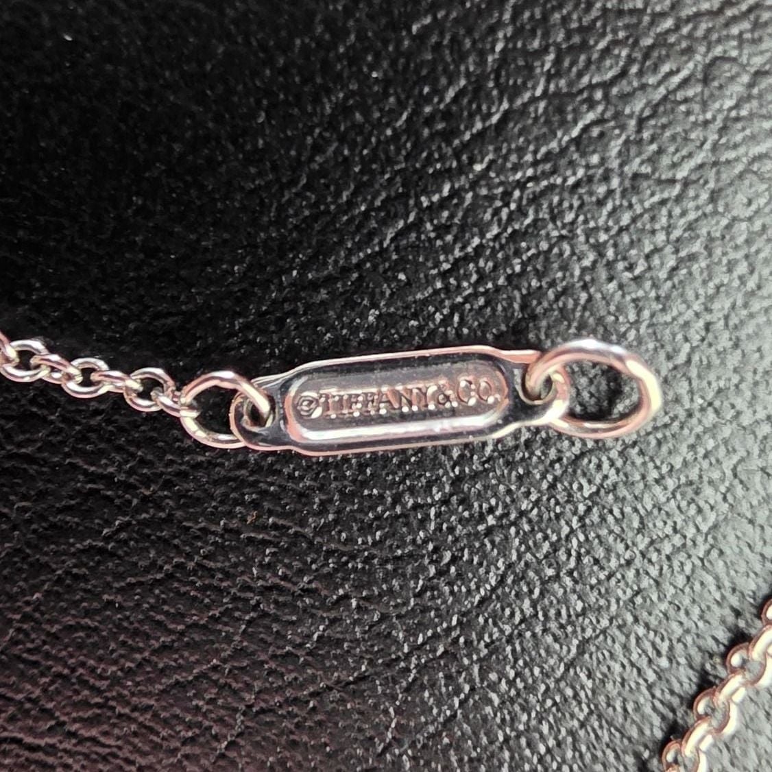 Pendentif Cœurs Flèche en Platine et Diamants — Excellent (M-) Colliers & pendentifs