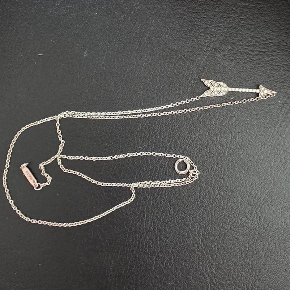 Platinum Diamond Arrow Hearts Pendant — Excellent (M-) Necklaces & pendants