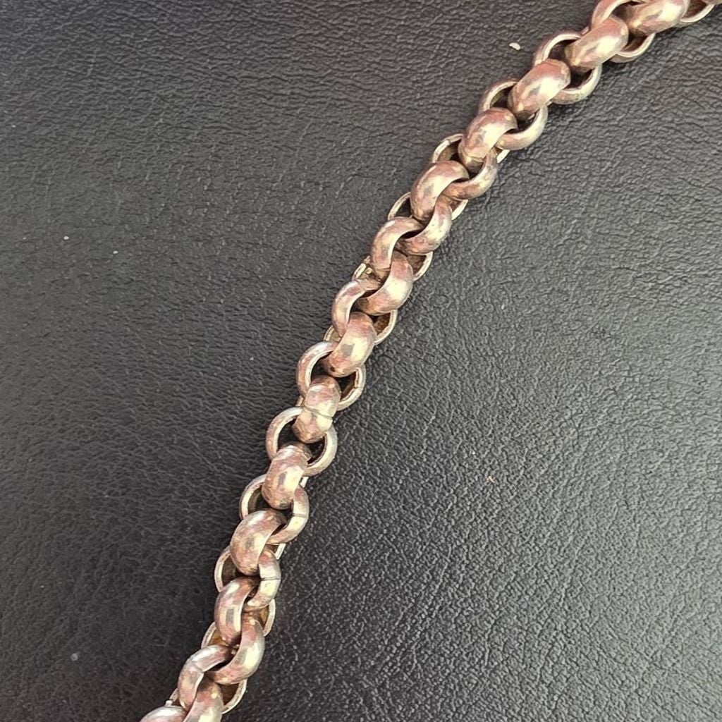 Silver Chain — Very good / fine (VG+) Necklaces & pendants