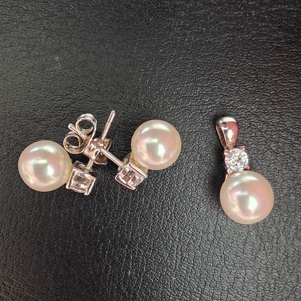 Silver Set with Zirconia — Very good / fine (VG+) Earrings