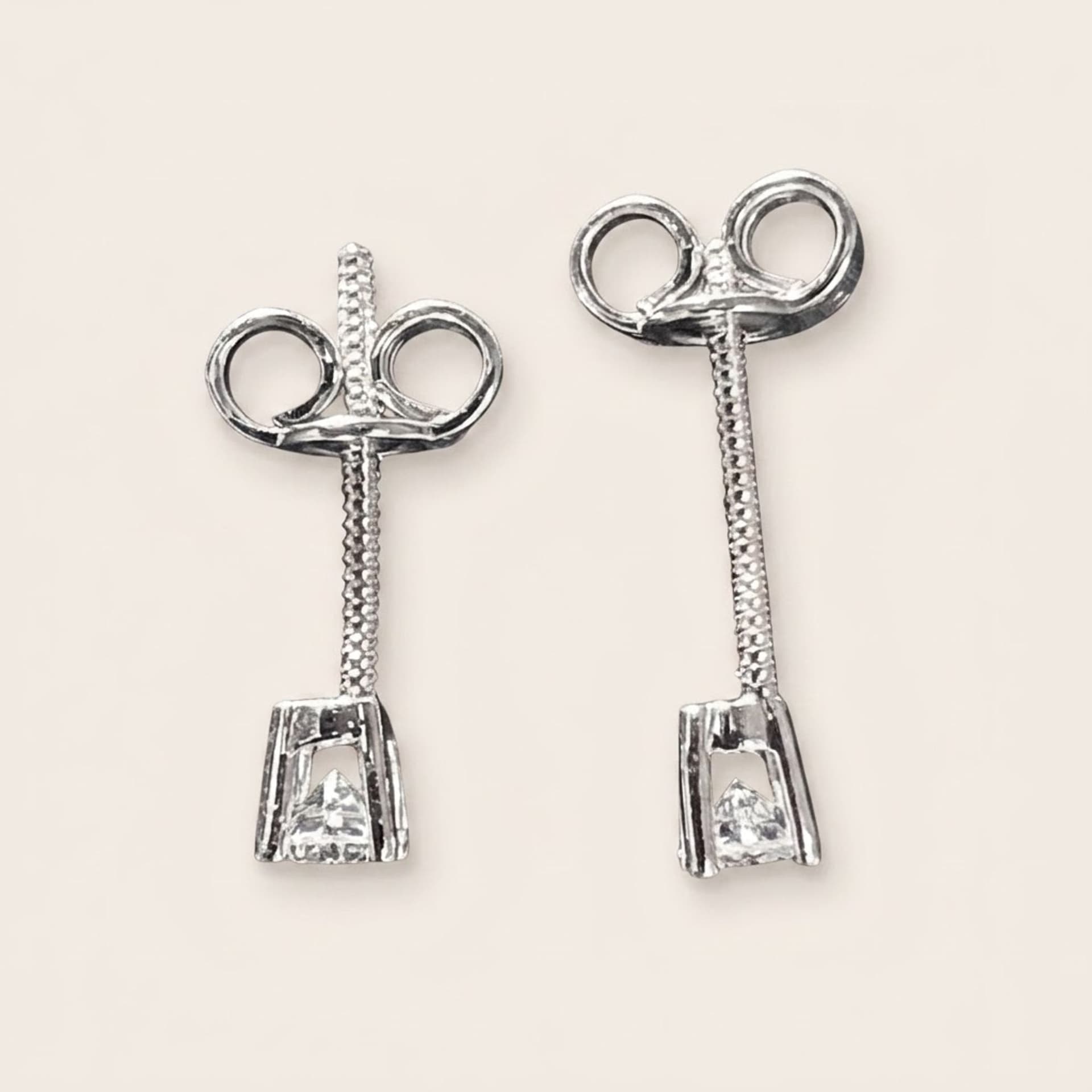 Diamond Earrings White Gold — photo 1 of 5