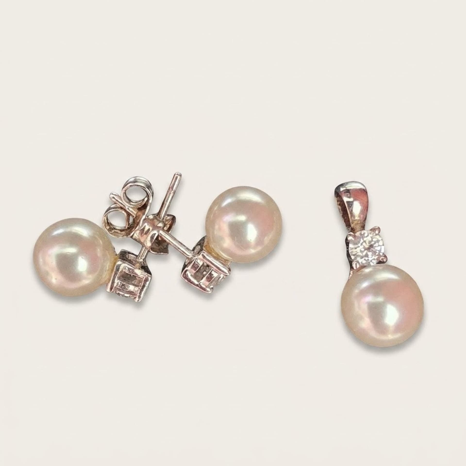 Silver Set with Zirconia — photo 1 of 6