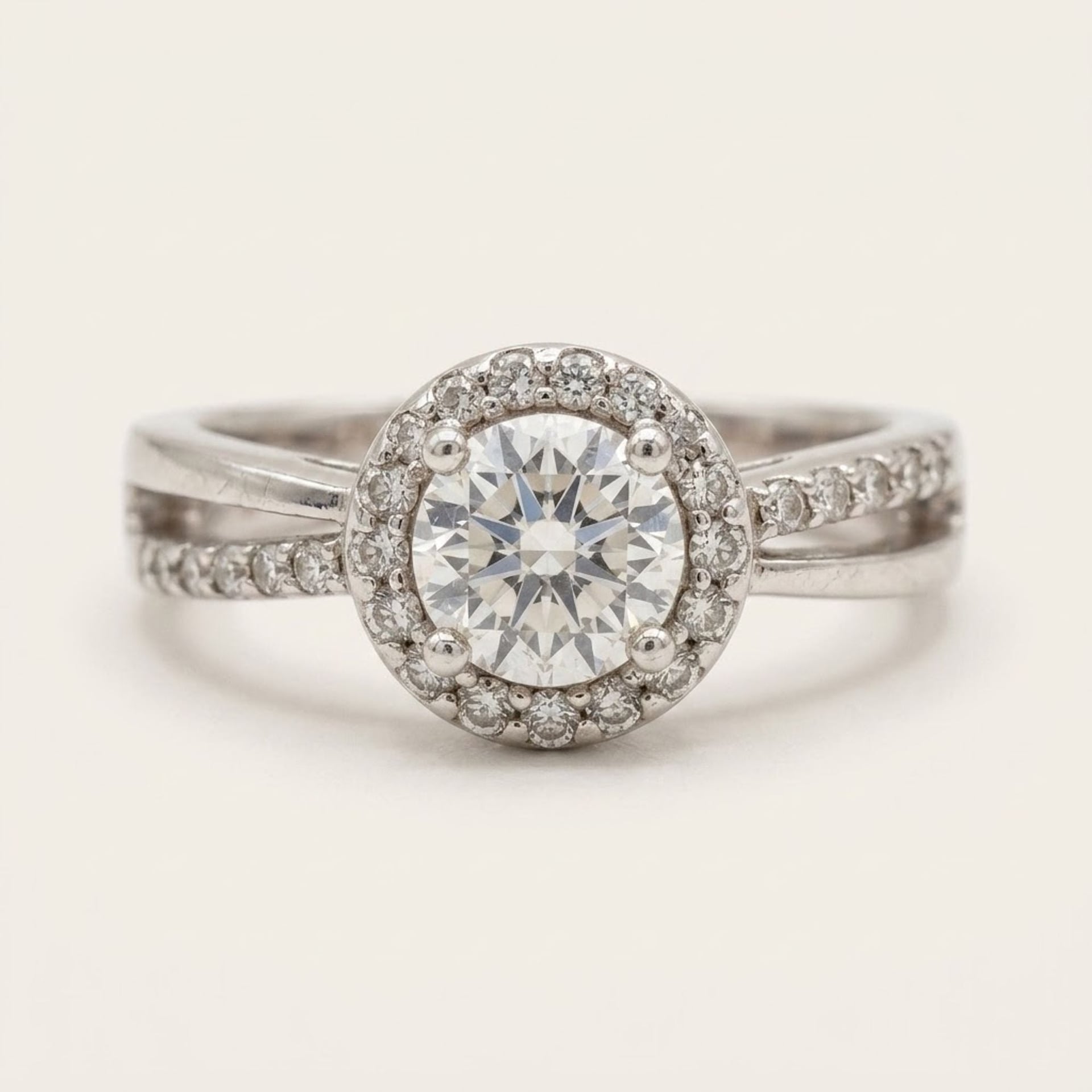 Silver Ring with Zirconia — Very good / fine (VG+) Rings