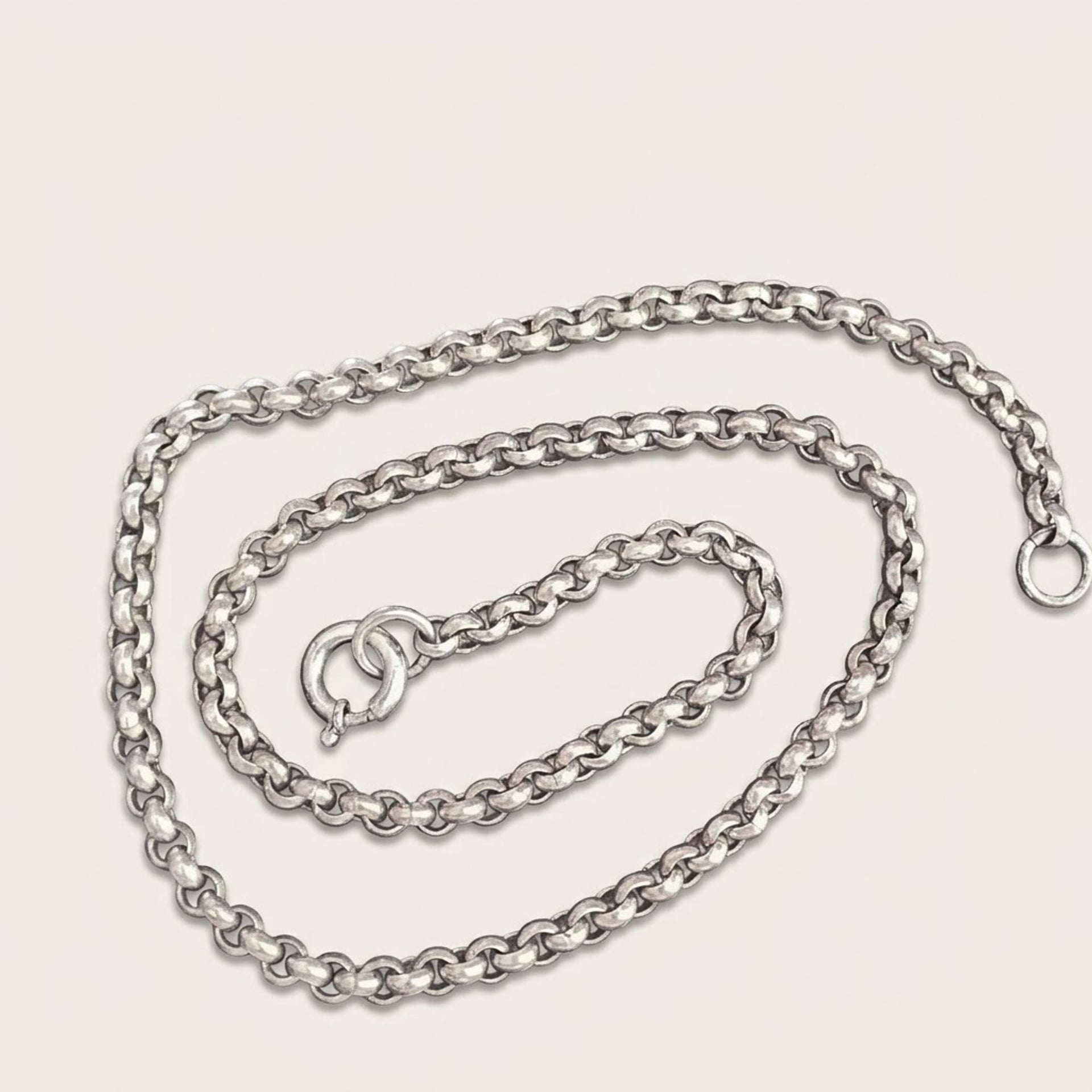 Silver Chain — Very good / fine (VG+) Necklaces & pendants