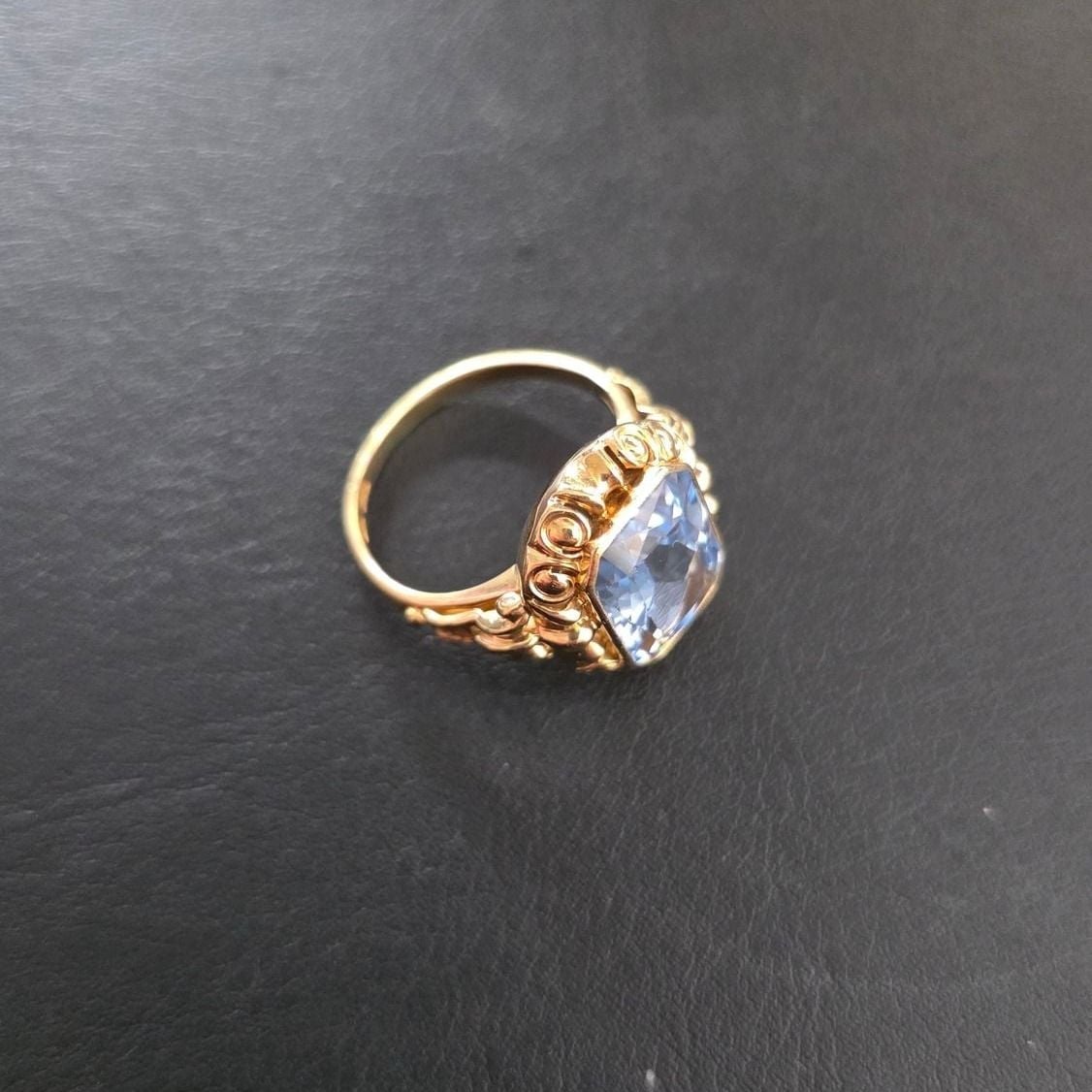 Beautiful Antique Style Ring — Excellent (M-) Rings
