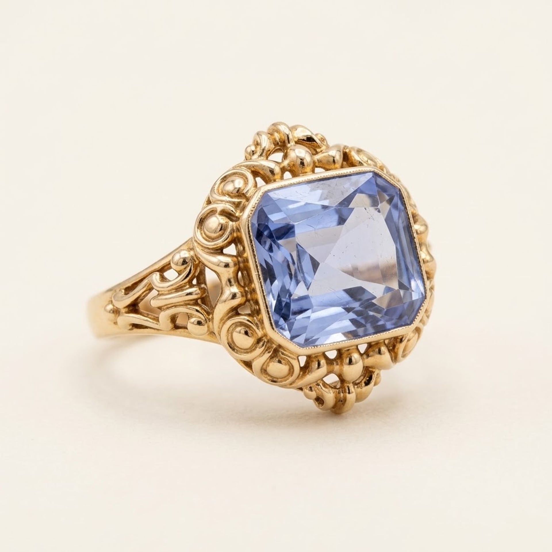 Beautiful Antique Style Ring — Excellent (M-) Rings