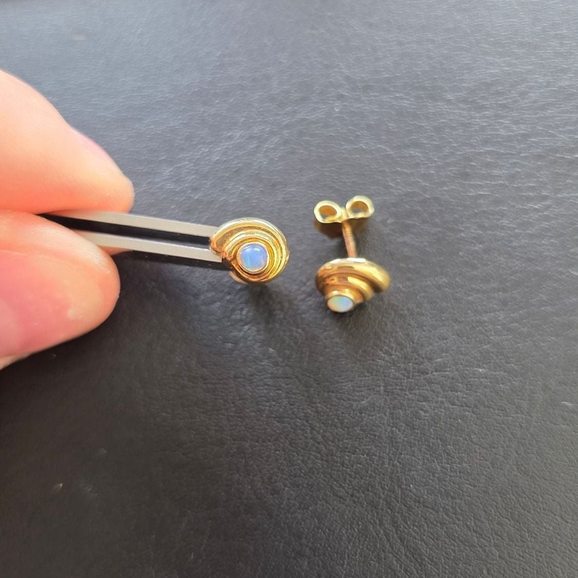 Opal Stud Earrings Yellow Gold 750 1.47g — Very good / fine (VG+) Earrings
