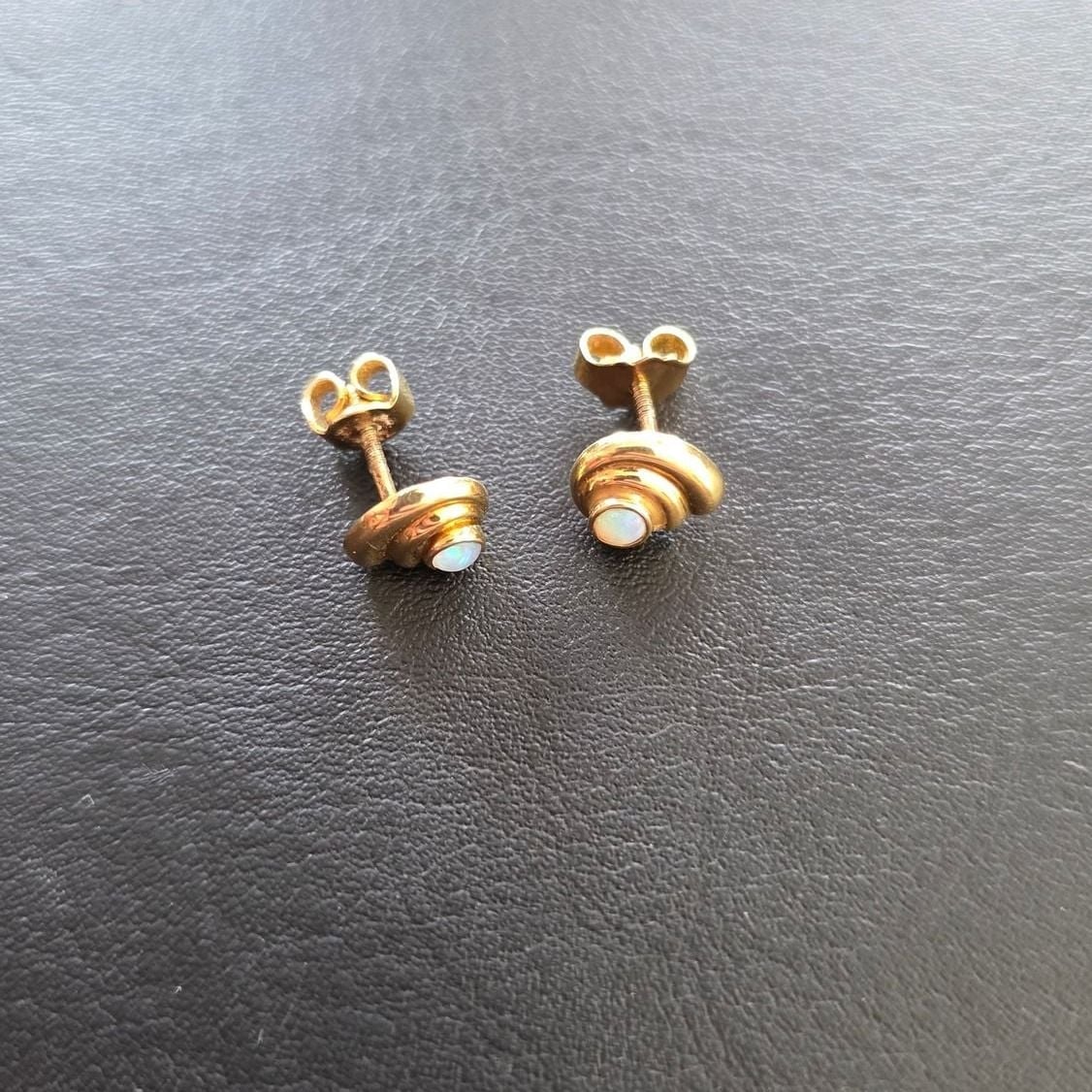 Opal Stud Earrings Yellow Gold 750 1.47g — Very good / fine (VG+) Earrings