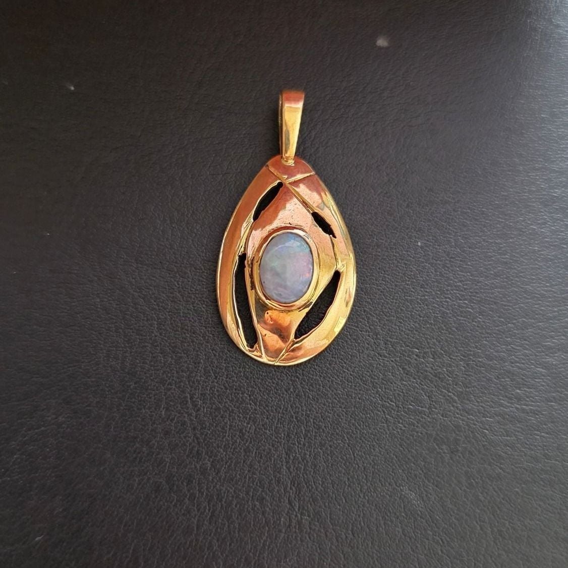 Colgante de ópalo blanco de oro 750 5.39g — Buen estado (VG) Collares y colgantes