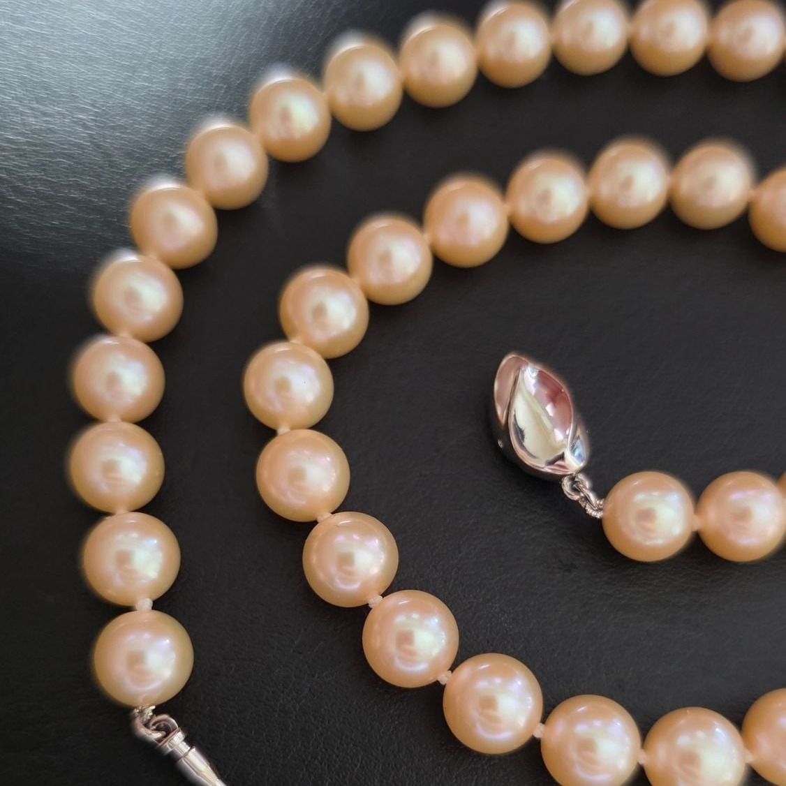 Akoya Pearl Necklace — Excellent (M-) Necklaces & pendants