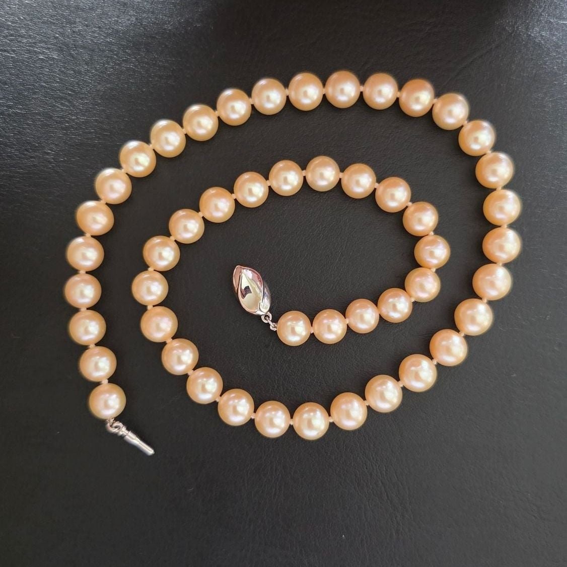 Akoya Pearl Necklace — Excellent (M-) Necklaces & pendants