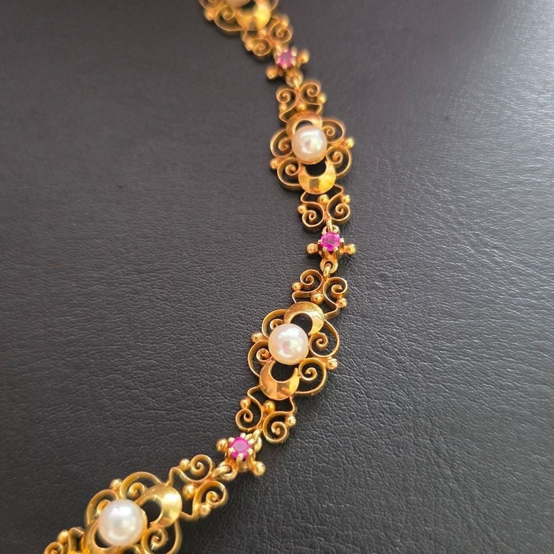 Handgefertigtes Akoya Rubin Collier 750er Gelbgold — Guter Zustand (VG) Ketten & Anhänger