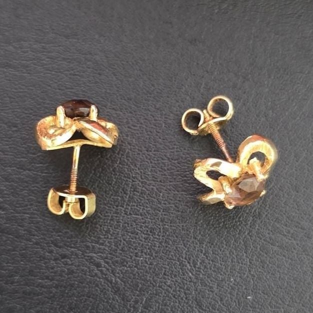 Smoky Quartz Screw-Back Earrings — Good (VG) Earrings