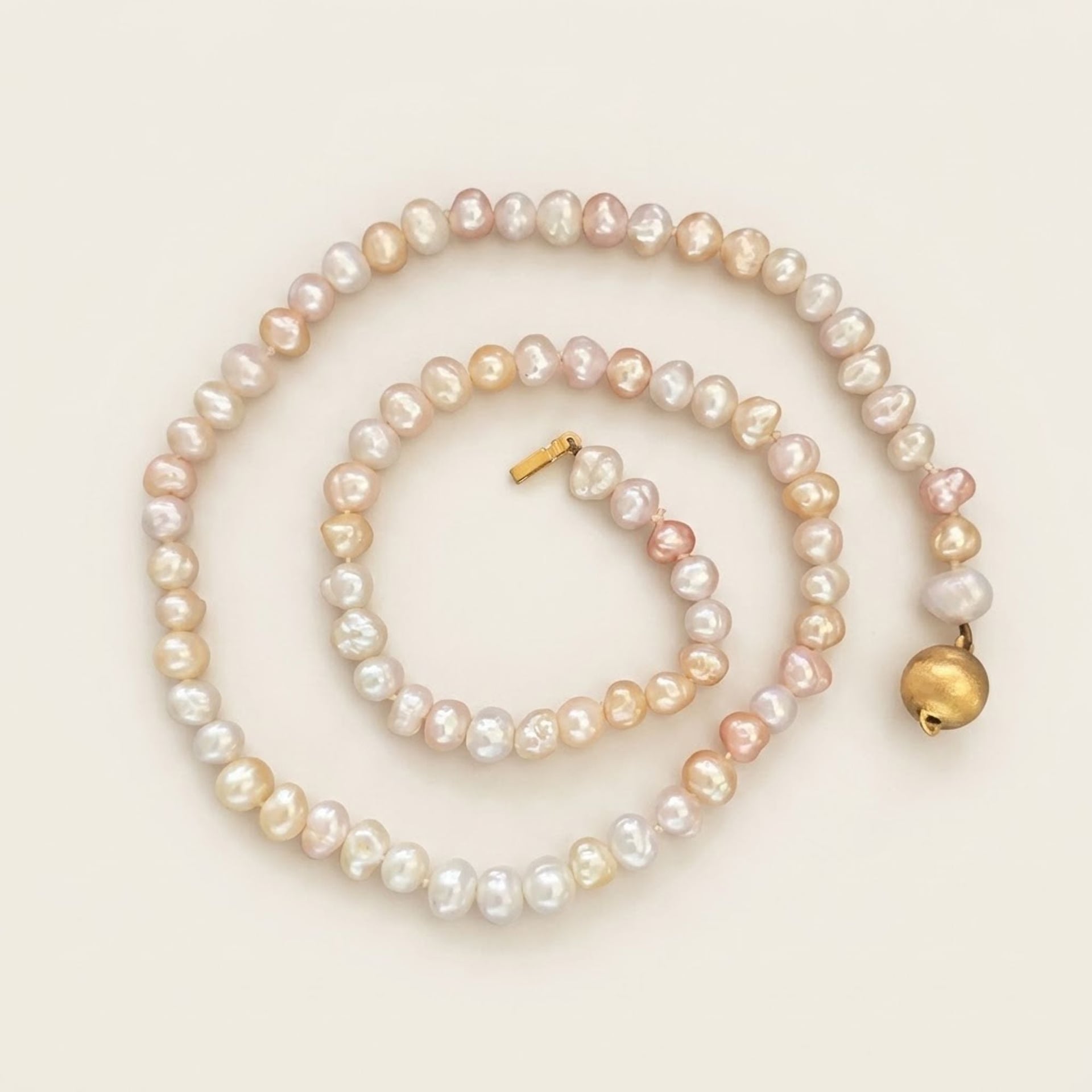 Baroque Freshwater Cultured Pearl Necklace 42cm — Excellent (M-) Necklaces & pendants