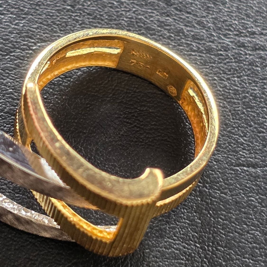 Gold Ring 750 — Good (VG) Rings