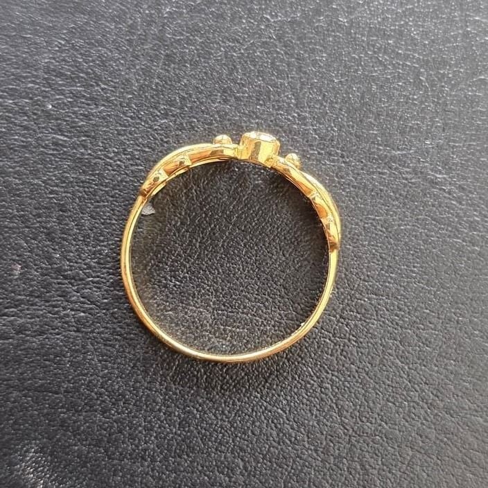 Gold Ring Sapphire — Very good / fine (VG+) Rings