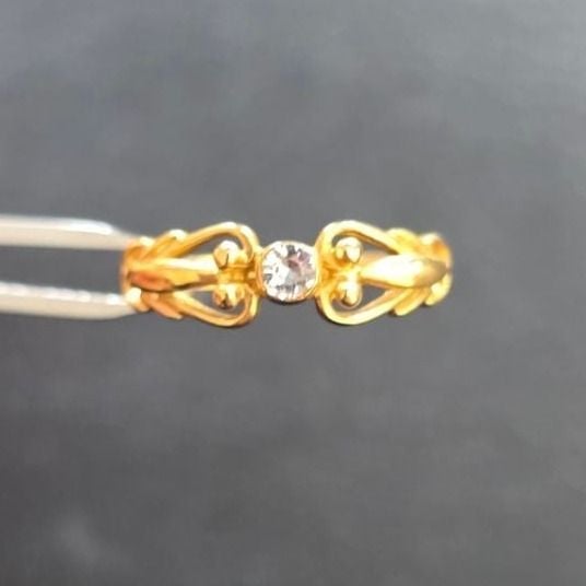 Gold Ring Sapphire — Very good / fine (VG+) Rings