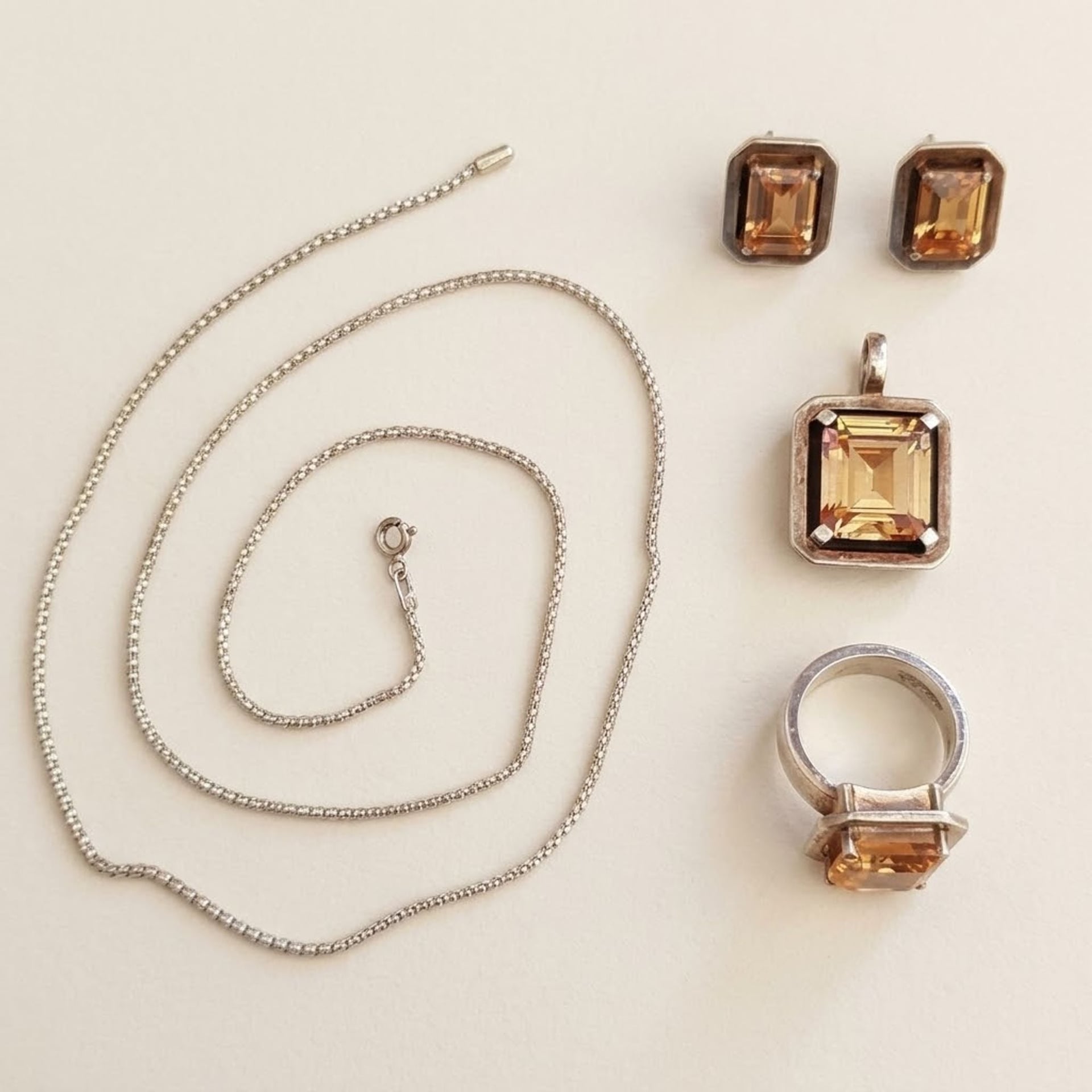 Silver Jewelry Set Zirconia — Good (VG) Necklaces & pendants